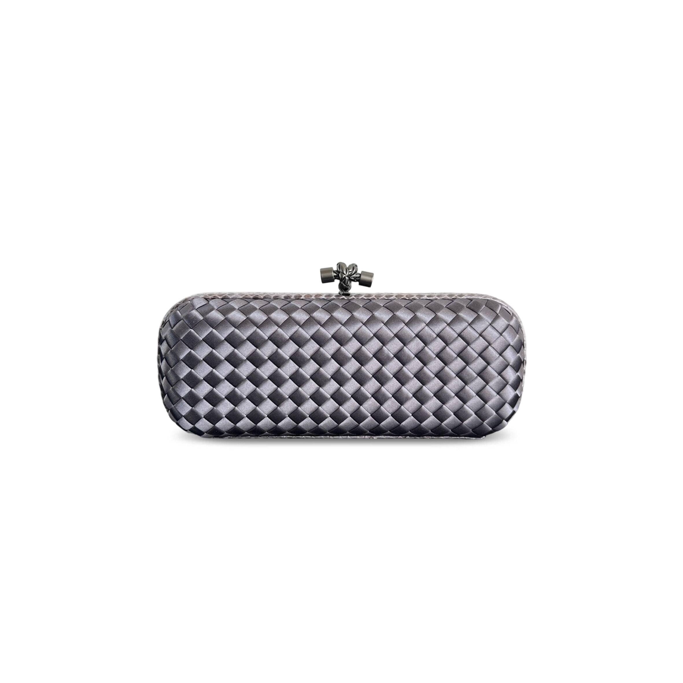 BOTTEGA VENETA KNOT SATIN (25*10*5cm)